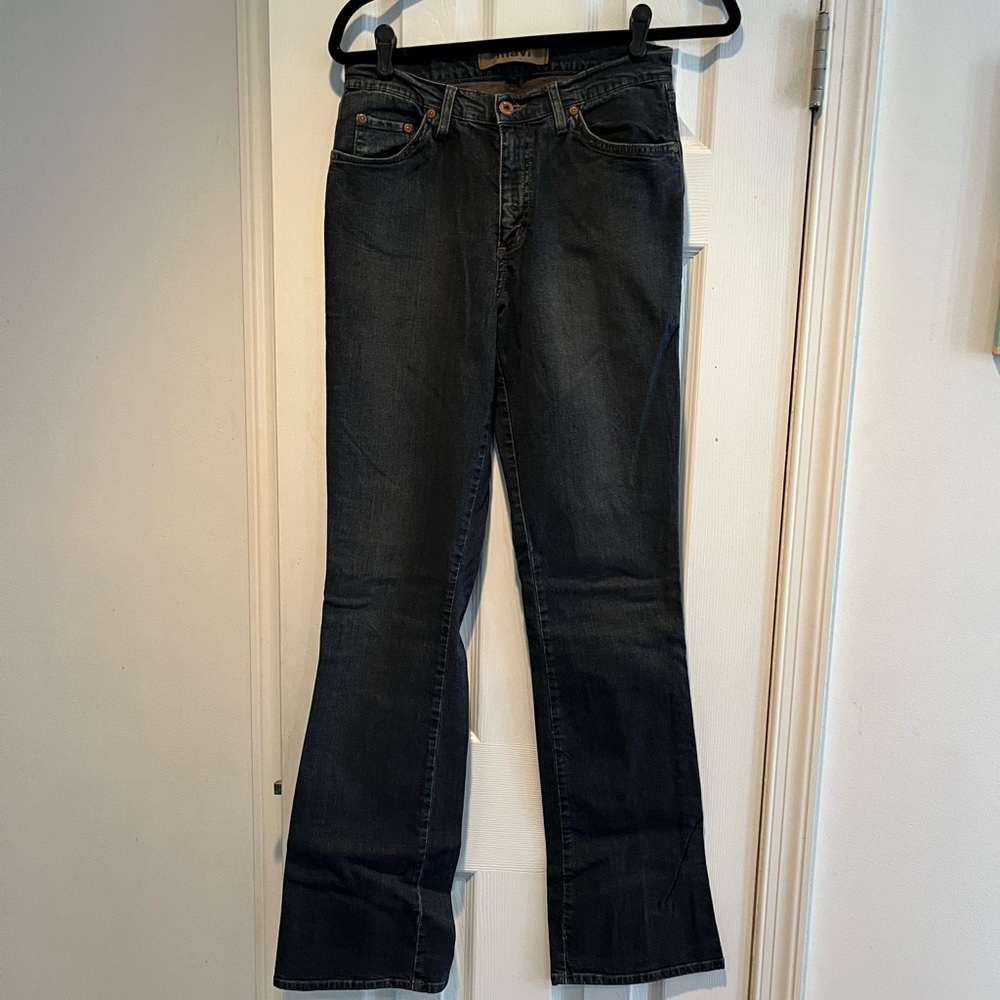 Vintage Mavi jeans size 28/34. Low rise, flare with zip fly